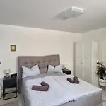 Apartment Lovely