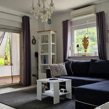 Appartement Lovely *